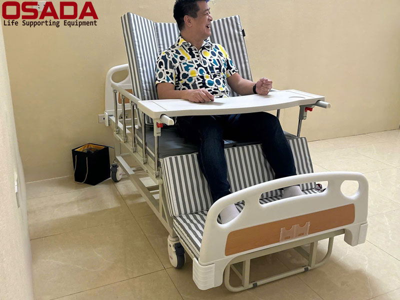 Giường Y Tế Đa Năng Có Bô Vệ Sinh OSADA SD-58C