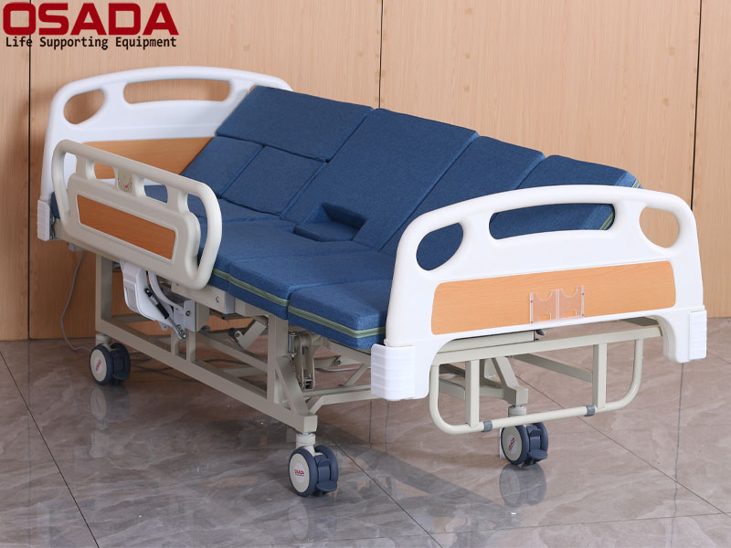 Giường Bệnh Nhân Điều Khiển Điện OSADA SD-68EC